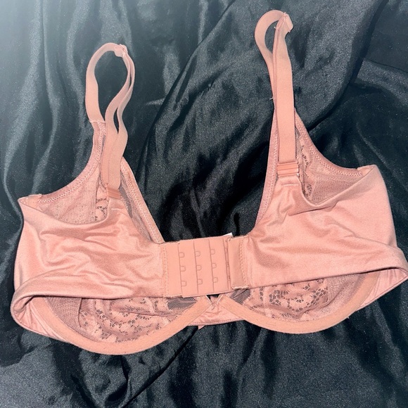 Body by Victoria unlined Demi Bra - Picture 2 of 3